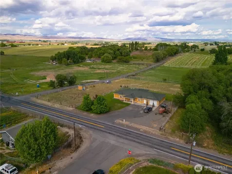 1811 Beam Road Granger WA 98932