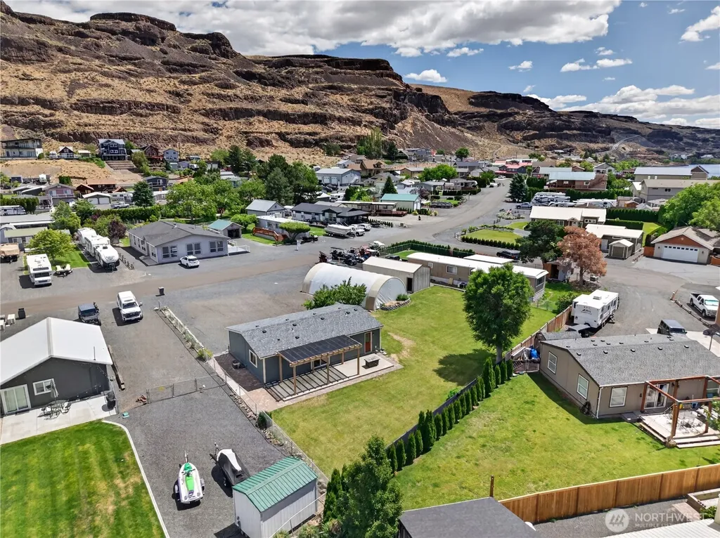 898 Hunter Avenue SW Quincy WA 98848