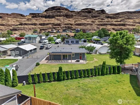 898 Hunter Avenue SW Quincy WA 98848