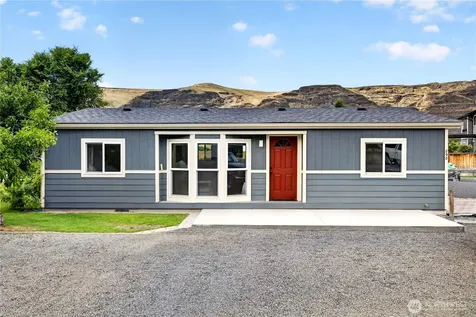 898 Hunter Avenue SW Quincy WA 98848