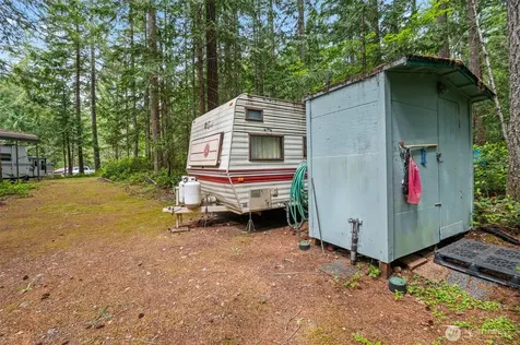 20 N Mount Jupiter Court Hoodsport WA 98548
