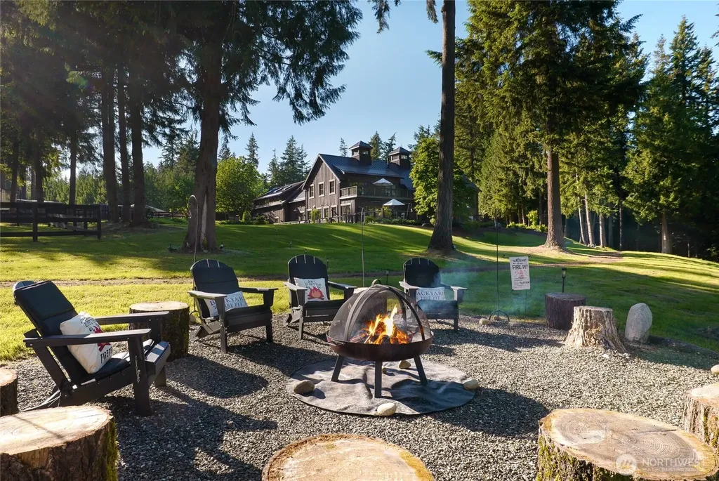 14140 184th Avenue NE Woodinville WA 98072