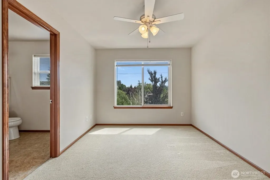 527 Neff Circle Burlington WA 98233