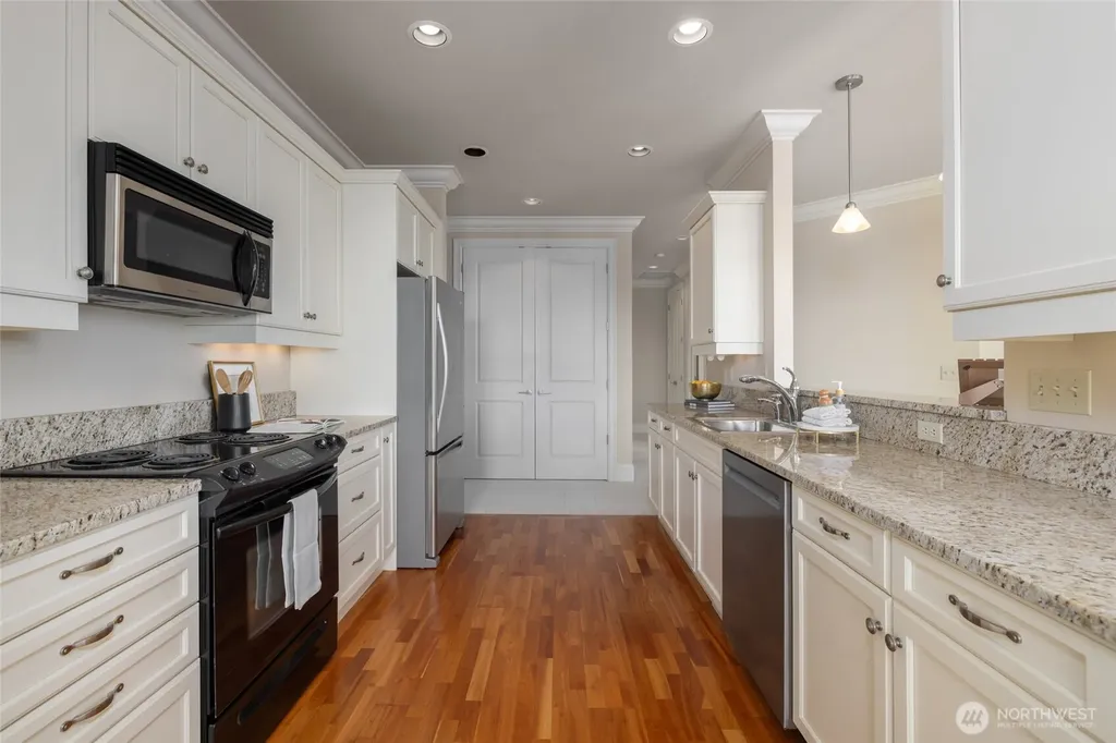 4903 Portalis Way Anacortes WA 98221