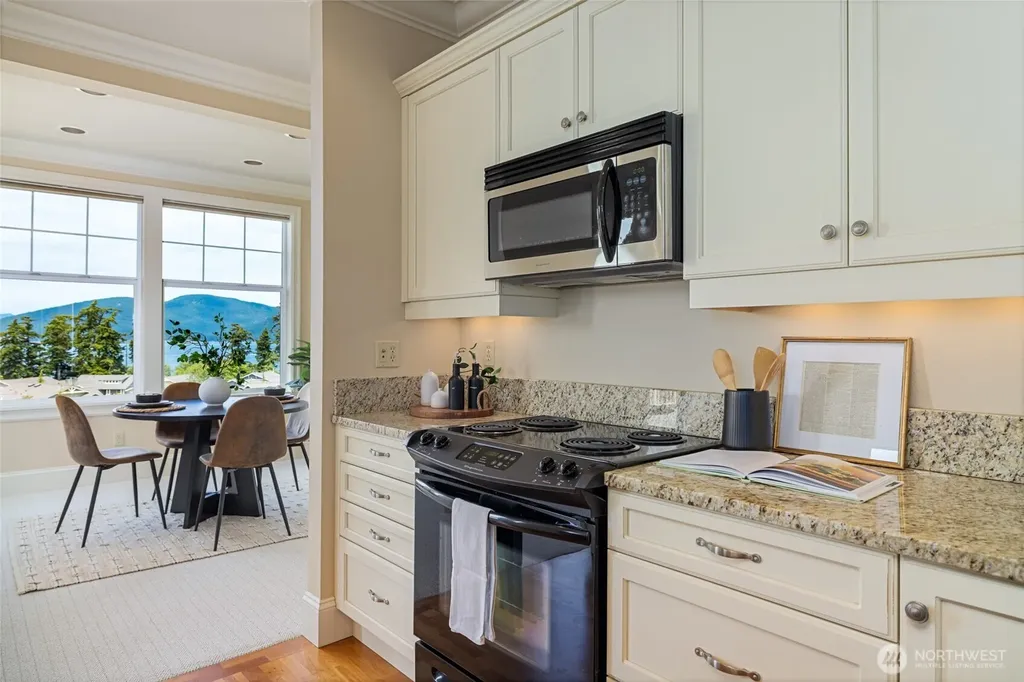 4903 Portalis Way Anacortes WA 98221