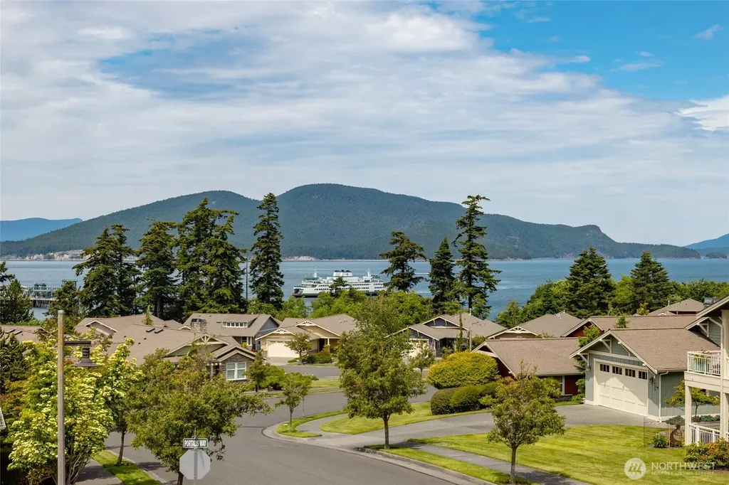 4903 Portalis Way Anacortes WA 98221