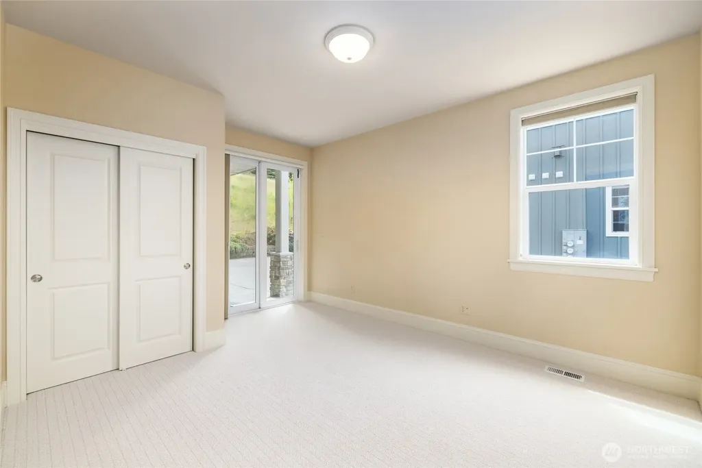 4903 Portalis Way Anacortes WA 98221