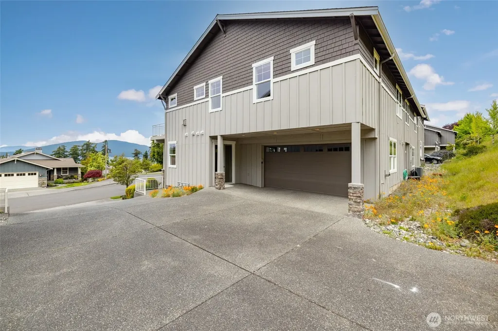 4903 Portalis Way Anacortes WA 98221
