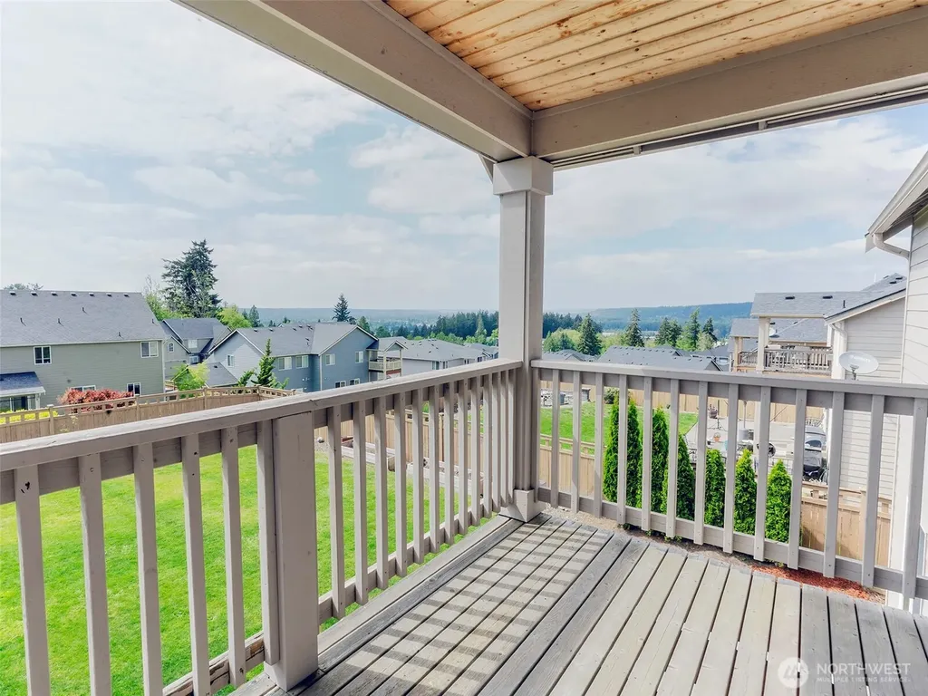 1424 40th Street SE Puyallup WA 98372