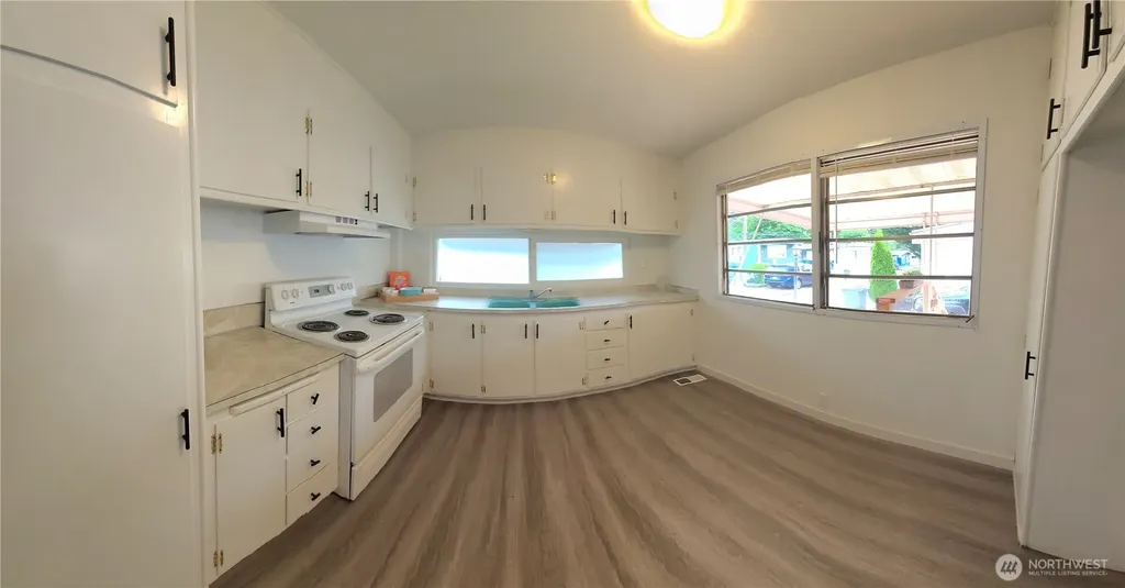 4024 NW Country Lane NW Bremerton WA 98312
