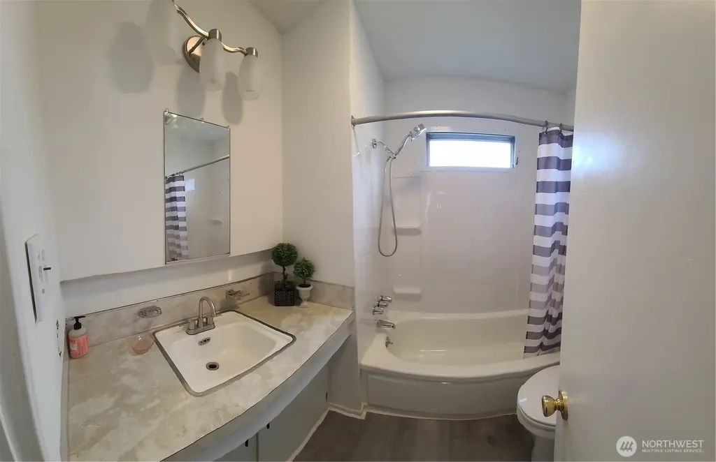 4024 NW Country Lane NW Bremerton WA 98312
