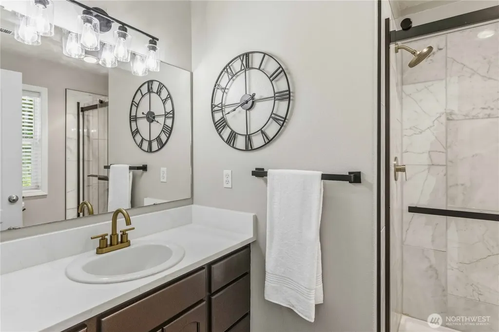 208 Salmonberry Lane Longview WA 98632