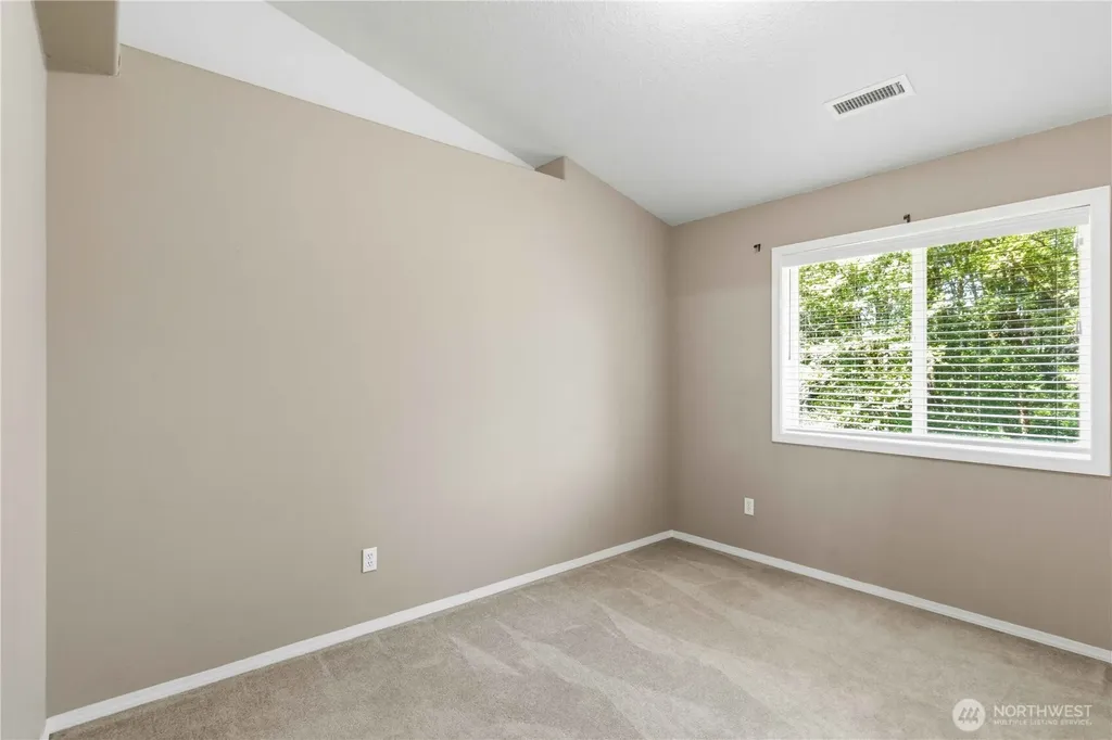 208 Salmonberry Lane Longview WA 98632