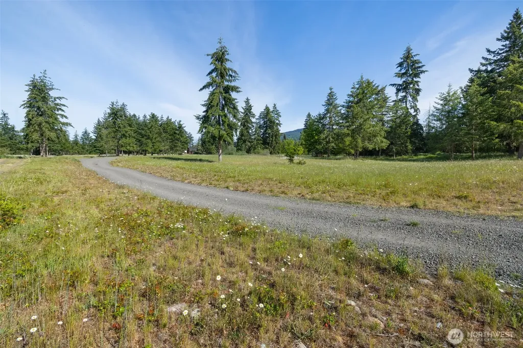 405 Riverside Road Sequim WA 98382