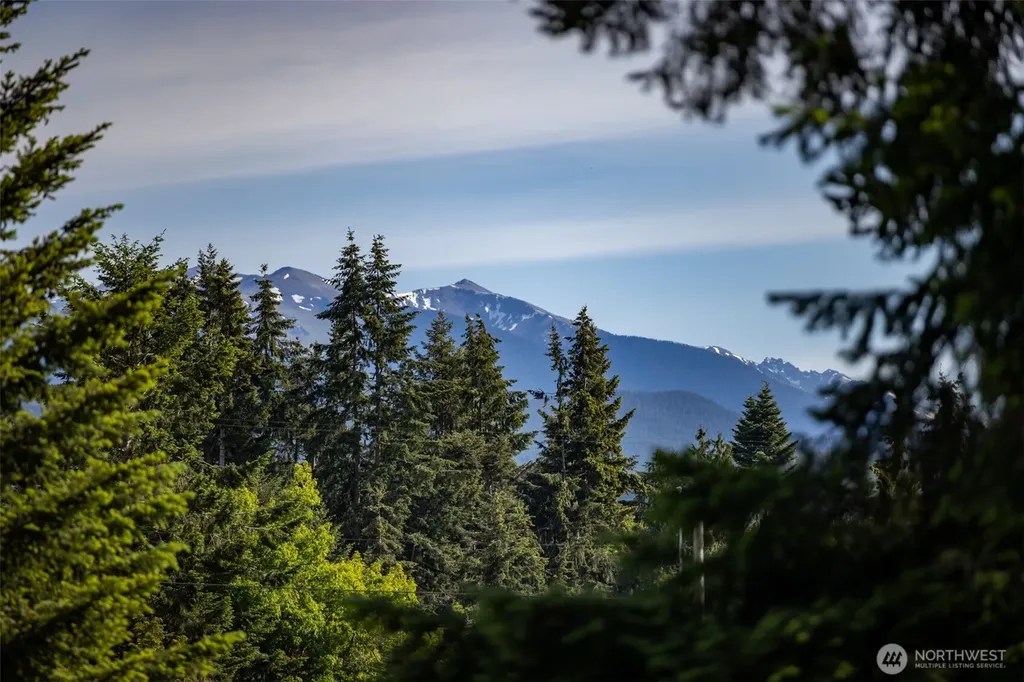 405 Riverside Road Sequim WA 98382