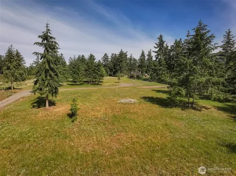 405 Riverside Road Sequim WA 98382