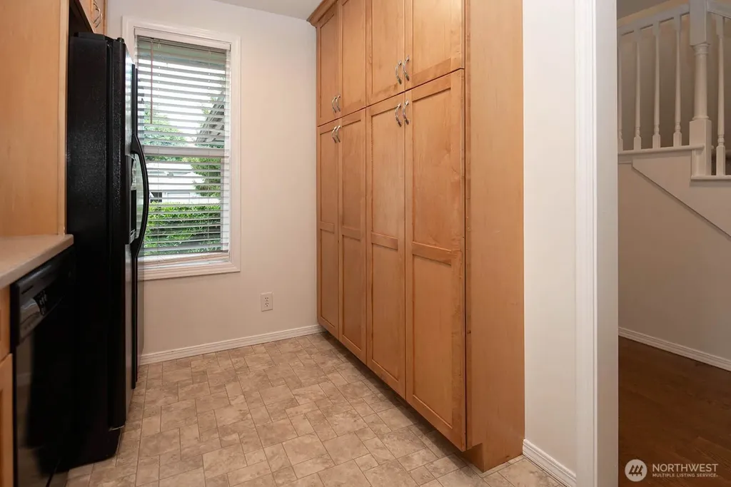 20322 33rd Avenue W Lynnwood WA 98036