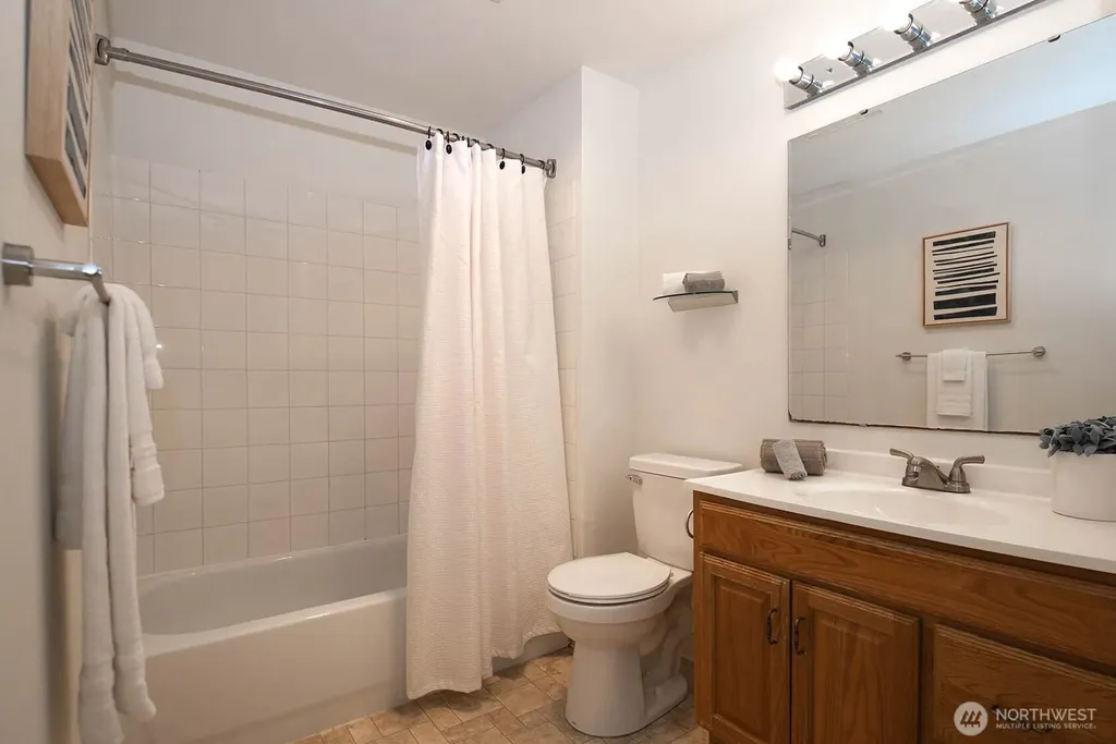 20322 33rd Avenue W Lynnwood WA 98036