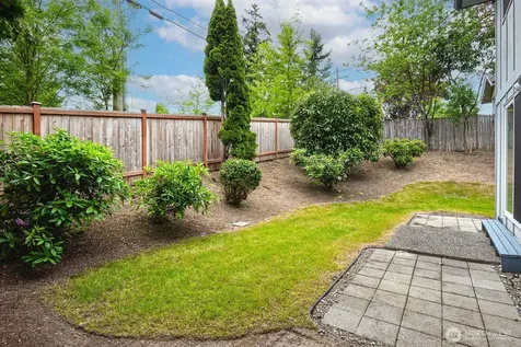 20322 33rd Avenue W Lynnwood WA 98036