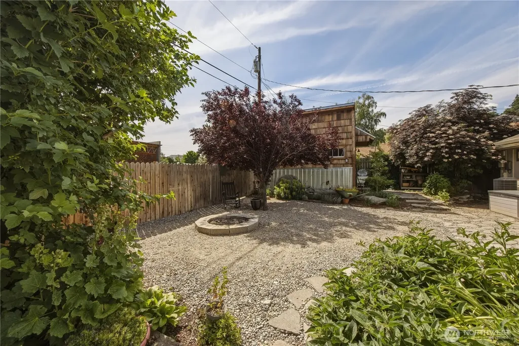 1423 Seneca Street Wenatchee WA 98801