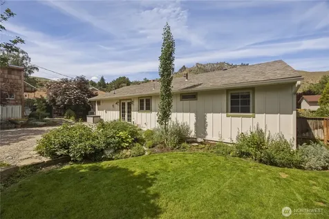 1423 Seneca Street Wenatchee WA 98801