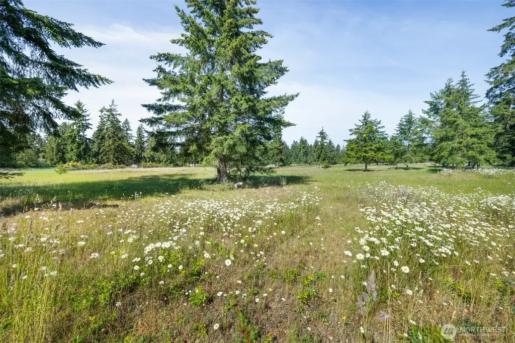 405 Riverside Road Sequim WA 98382