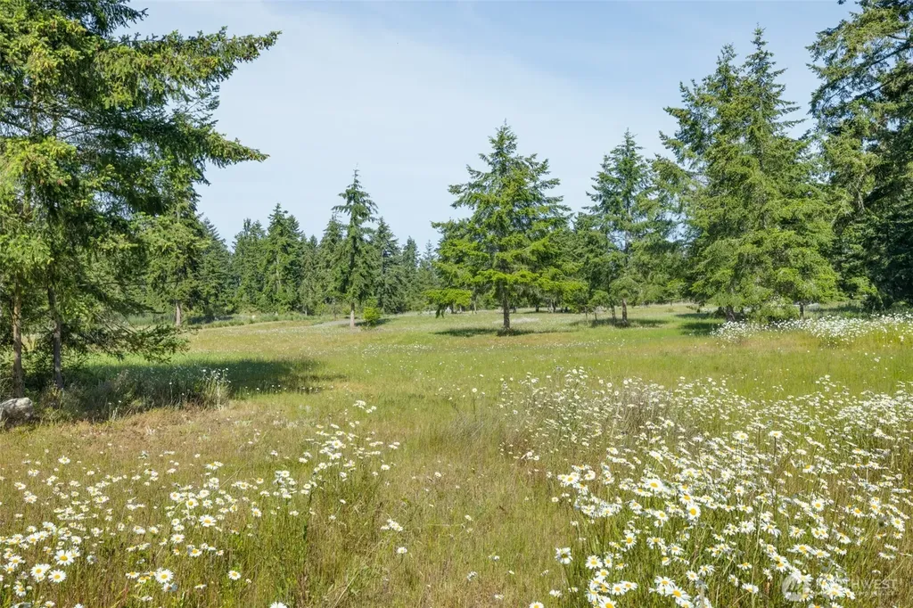 405 Riverside Road Sequim WA 98382