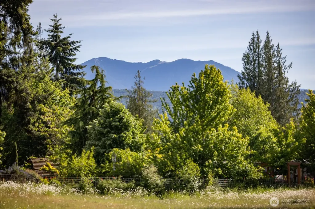 405 Riverside Road Sequim WA 98382