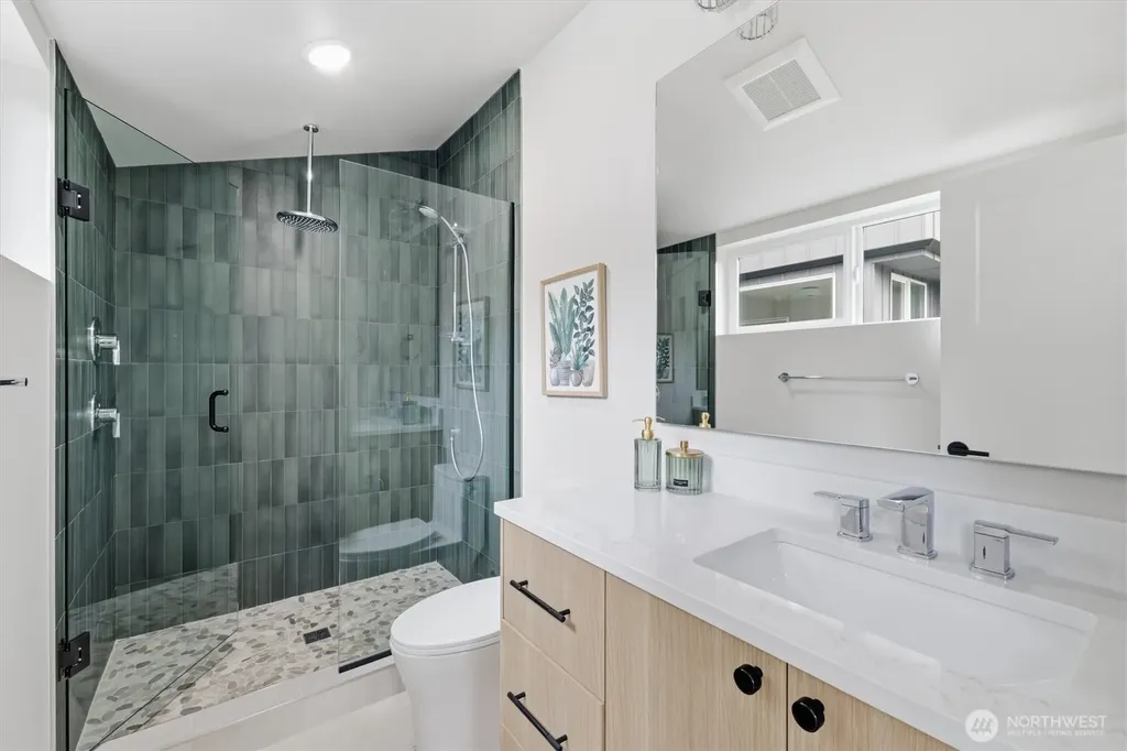 1409 29th Avenue Seattle WA 98122