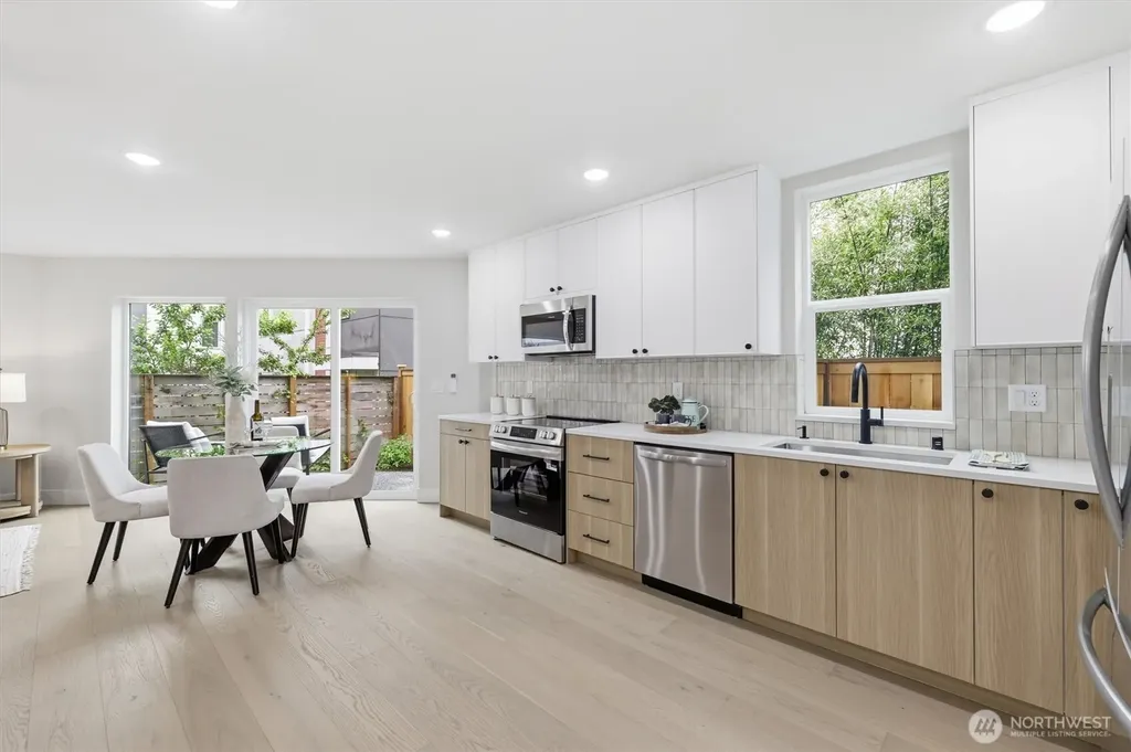 1409 29th Avenue Seattle WA 98122