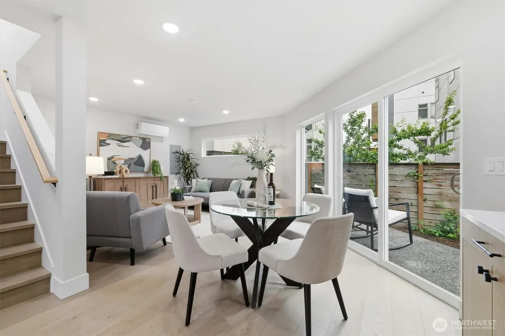 1409 29th Avenue Seattle WA 98122