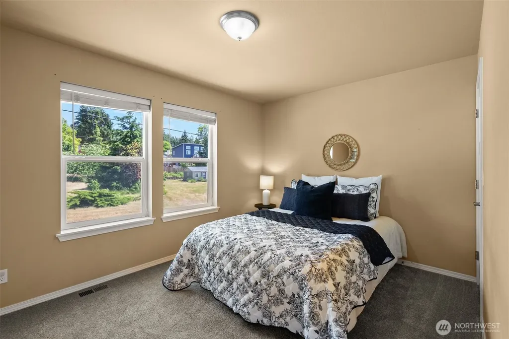 5091 May Street NW Bremerton WA 98311