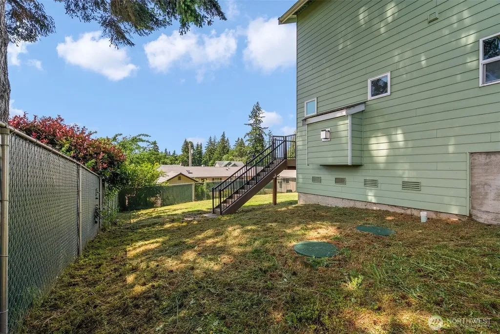 5091 May Street NW Bremerton WA 98311