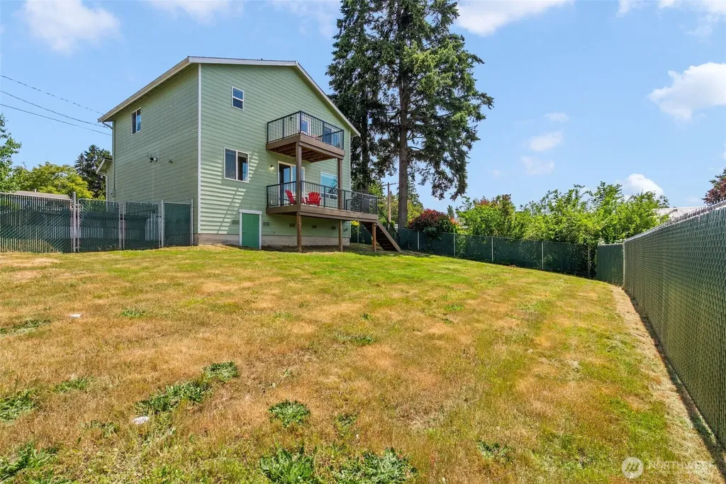 5091 May Street NW Bremerton WA 98311