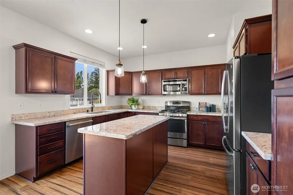 5091 May Street NW Bremerton WA 98311