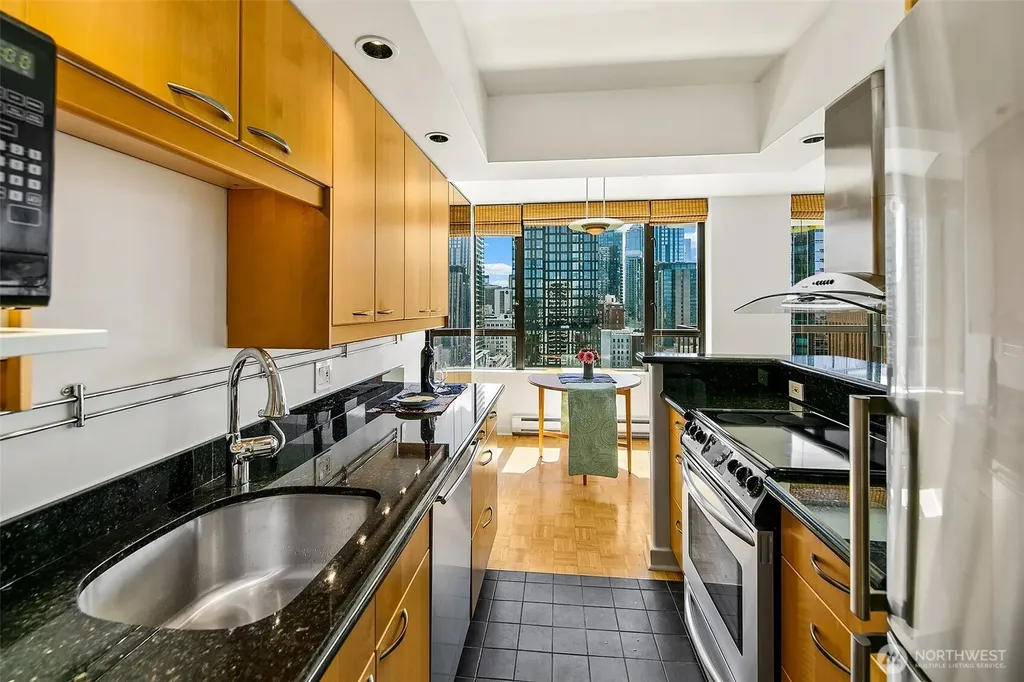 2201 3rd Avenue Seattle WA 98121