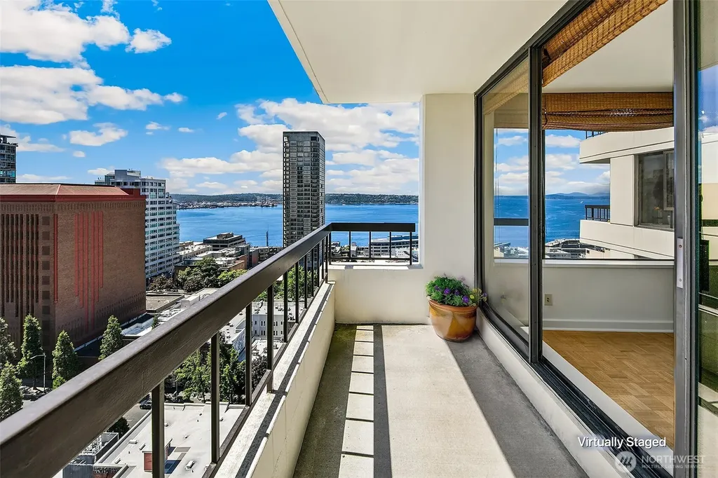 2201 3rd Avenue Seattle WA 98121
