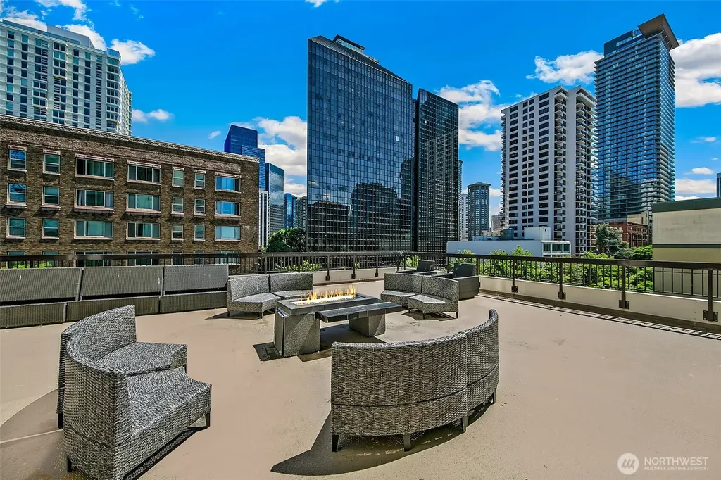 2201 3rd Avenue Seattle WA 98121