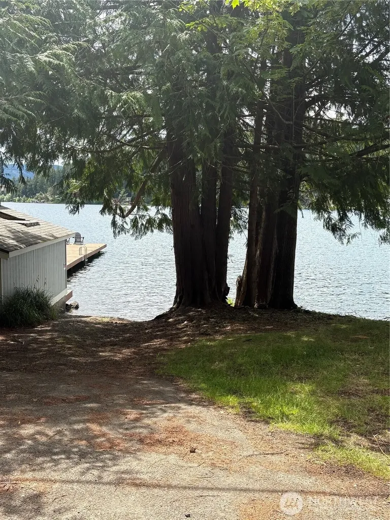 1506 Summit Lake Shore Road NW Olympia WA 98502