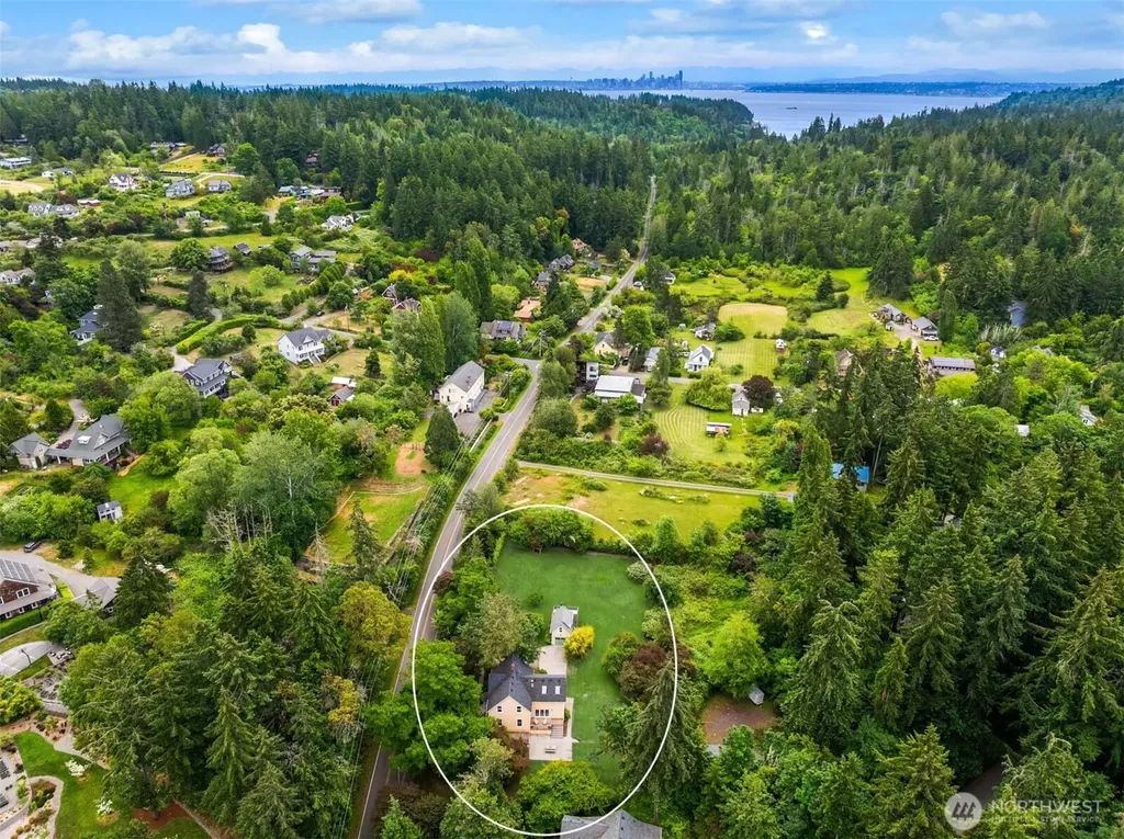 8395 NE Oddfellows Bainbridge Island WA 98110