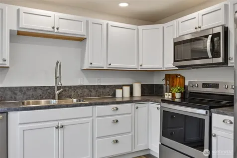 19813 52nd Place W Lynnwood WA 98036
