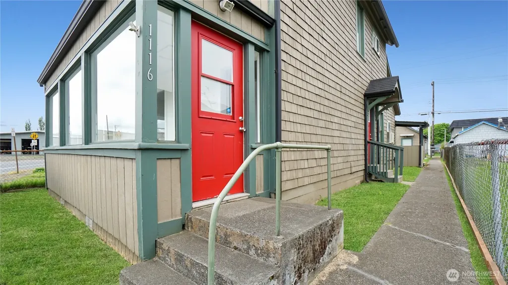 1116 W Wishkah Road Aberdeen WA 98520