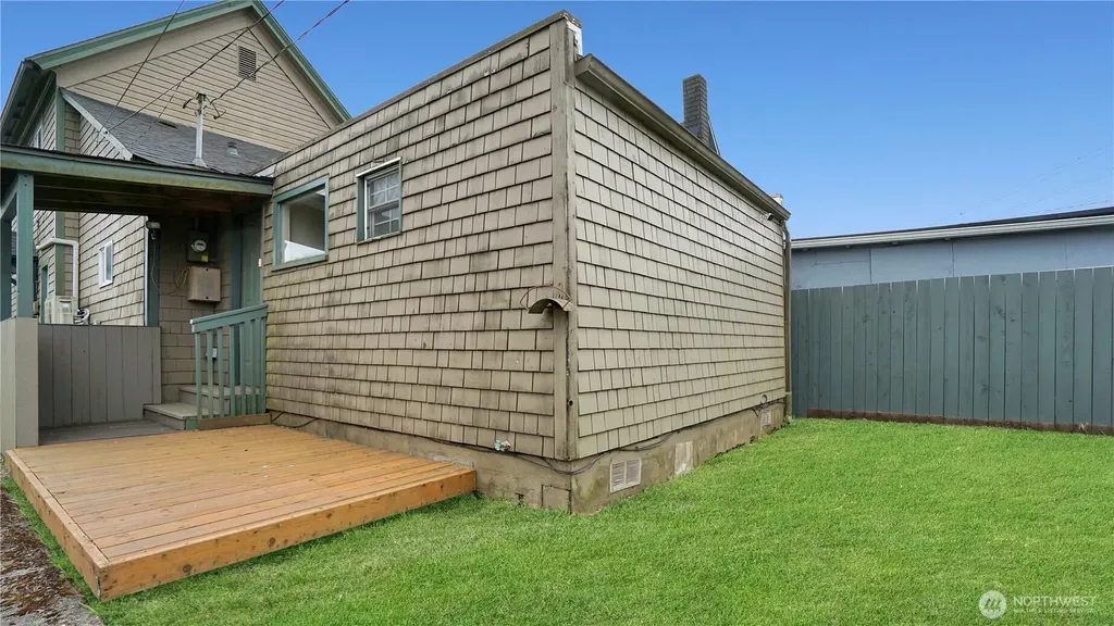 1116 W Wishkah Road Aberdeen WA 98520