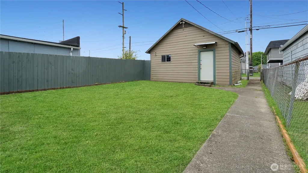 1116 W Wishkah Road Aberdeen WA 98520