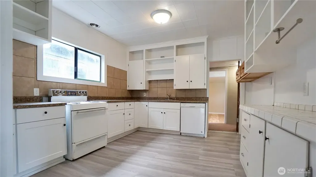 1116 W Wishkah Road Aberdeen WA 98520