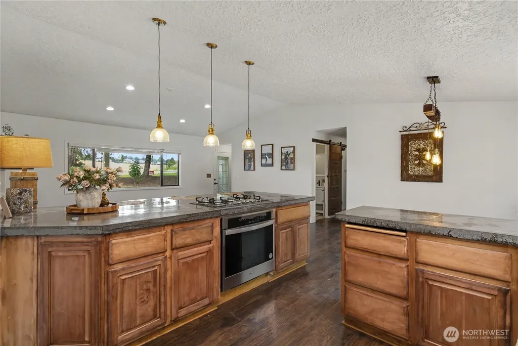 20112 NW Krieger Road Ridgefield WA 98642