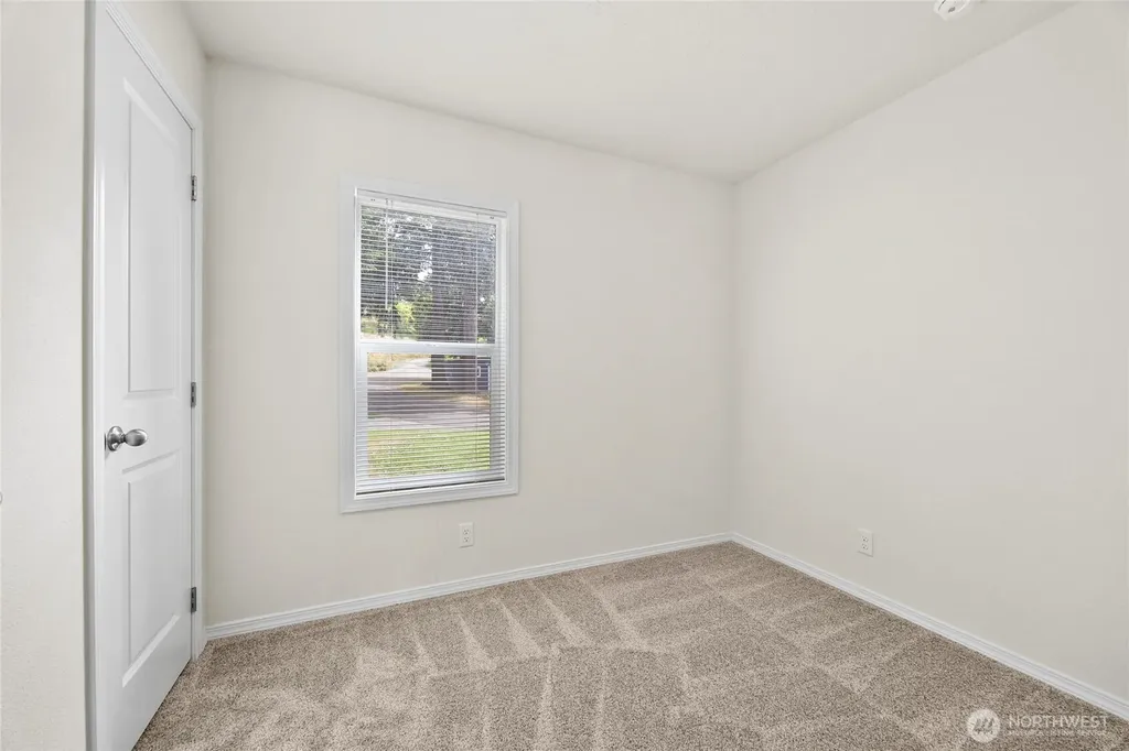 507 131st Street E Tacoma WA 98445