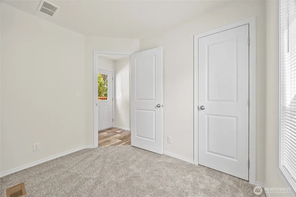 507 131st Street E Tacoma WA 98445