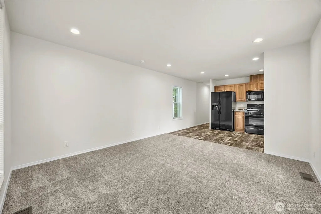 507 131st Street E Tacoma WA 98445