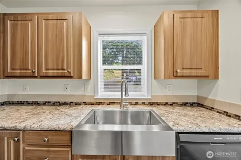 507 131st Street E Tacoma WA 98445